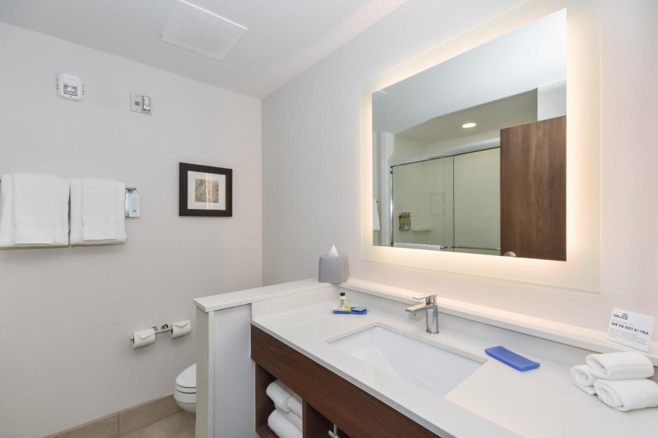 Holiday Inn Express & Suites Charlotte - Ballantyne By Ihg Eksteriør billede