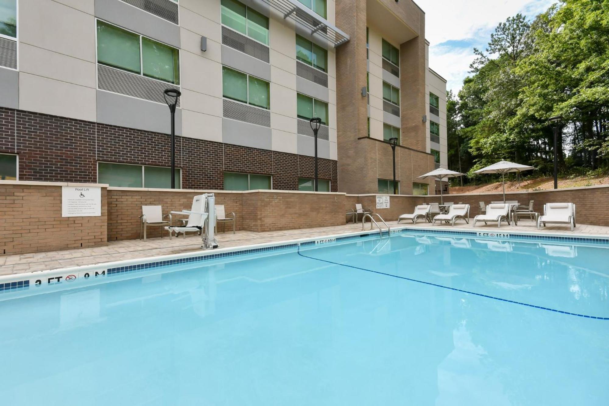 Holiday Inn Express & Suites Charlotte - Ballantyne By Ihg Eksteriør billede